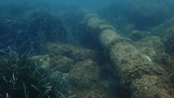 marina della lobora nessun danno o fuoriuscita liquami dalla condotta fognaria