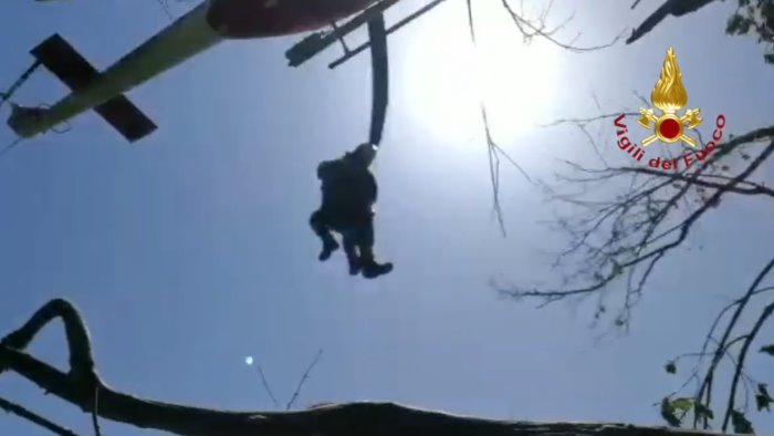 dispersi in montagna trovato senza vita il 65enne di capriglia