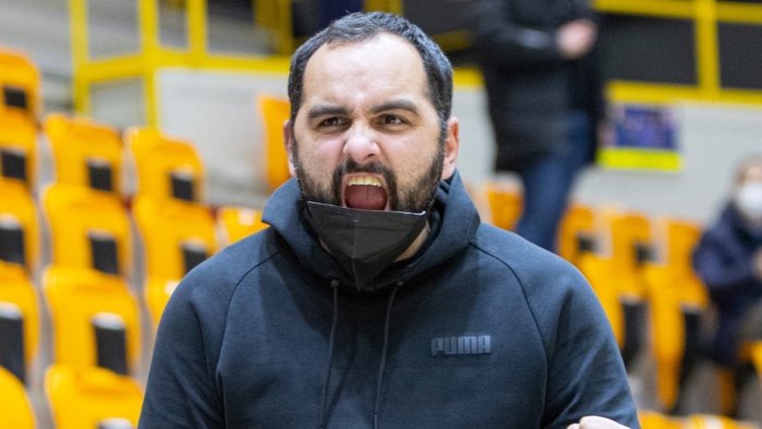 benevento 5 senza follie e con tante idee si programma la nuova stagione