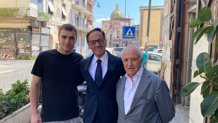 confesercenti lanciato il primo distretto commerciale nel cuore di napoli