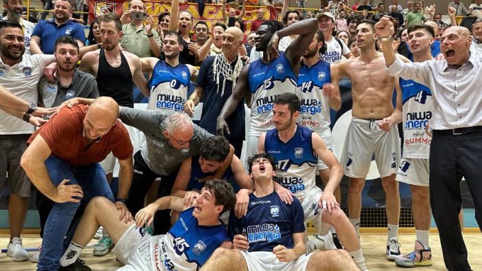 basket miwa benevento in paradiso sull ultima sirena