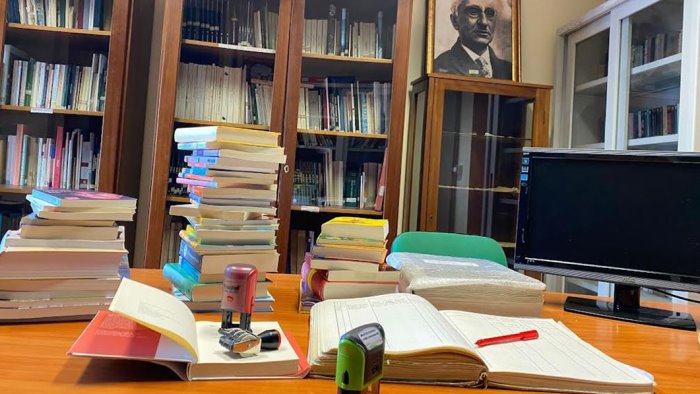grottaminarda nuovi volumi arricchiscono la biblioteca osvaldo sanini