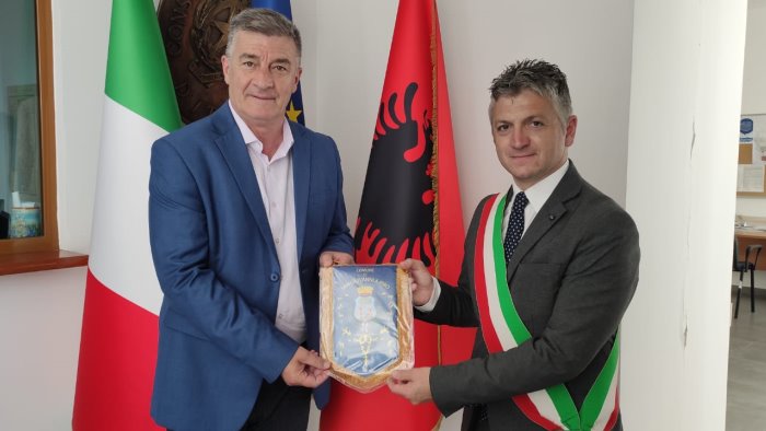 turismo e cultura a valona nasce un gemellaggio tra la campania e l albania