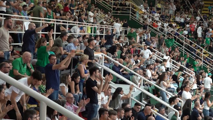 del fes avellino disponibile bus gratuito per gara 5 a montecatini i dettagli