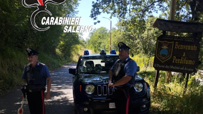 perseguita l ex compagna scatta il divieto di avvicinamento