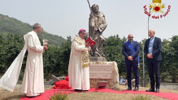mercogliano l abate guariglia la nuova statua di san guglielmo