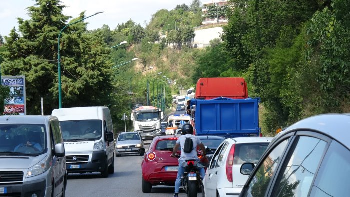 ariano lunedi da codice rosso in ospedale e ambulanze bloccate sul viadotto