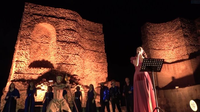 bct incanta il mondo disney e la simpatia di diana del bufalo stasera belen