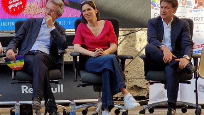 pd elly schlein a napoli per il pride uniti si vince