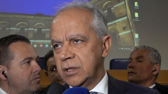 petrastrumilia minacce ignobili solidarieta al presidente piantedosi