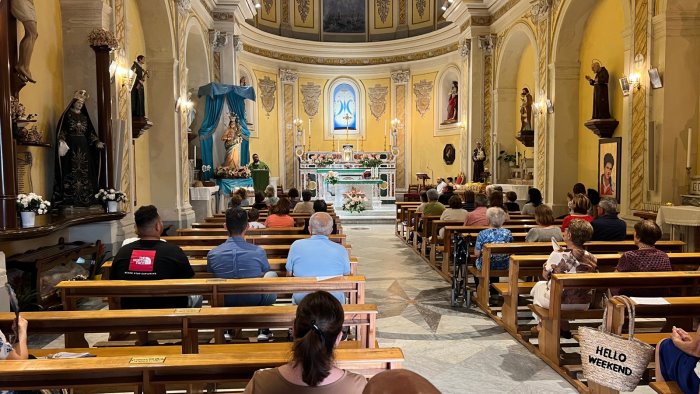 veglia di preghiera per il bimbo in coma il signore aiuti il piccolo pietro