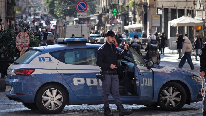 multe e controlli al concerto di marracash al maradona 8 abusivi denunciati