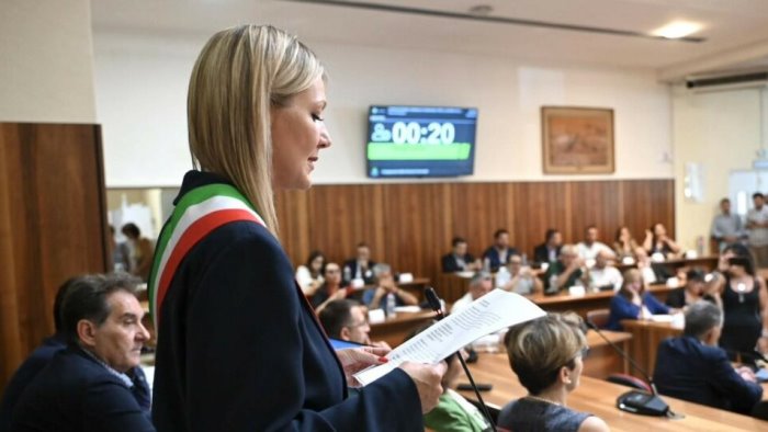 sono preoccupato per avellino in consiglio solo inutili bagarre