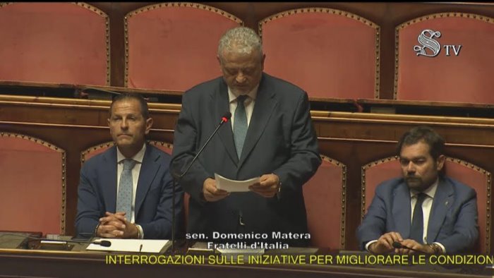 matera doppia proposta a ministro salute aumento indennita medici e infermieri