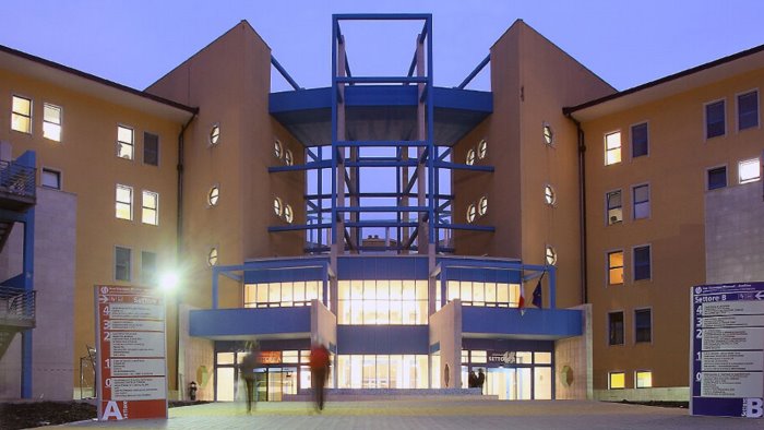 scontro auto moto ragazzino in gravi condizioni al moscati