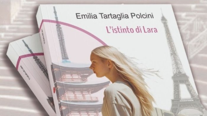 al teatro romano si presenta l istinto di lara