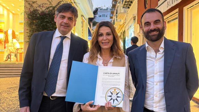turismo il ministro santanche incontra i sindaci di capri e amalfi