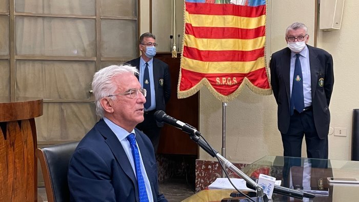 il sindaco di salerno rinviare salernitana sampdoria