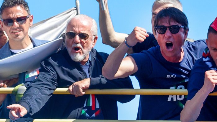 la narrazione del calciomercato estivo e un monologo sul napoli