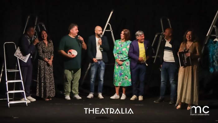 finche ci sara il teatro avremo sempre una storia da raccontare