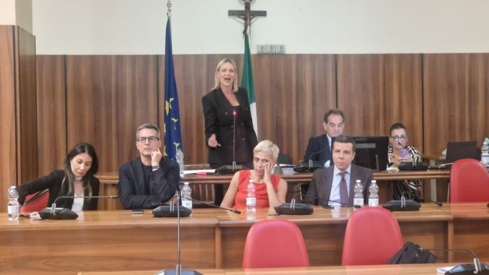 avellino bocciato il bilancio nargi io umiliata e mai rispettata come sindaco