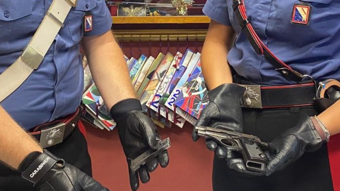 san giorgio a cremano sequestrata pistola alibro 7 65 con matricola abrasa