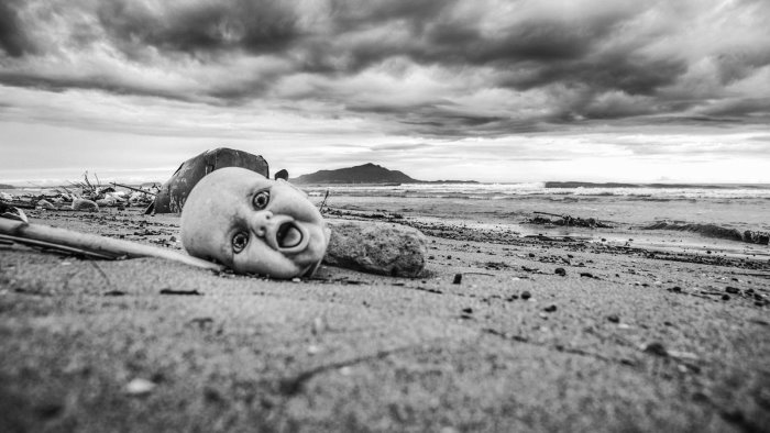 l abbandono del litorale domitio flegreo diventa una mostra