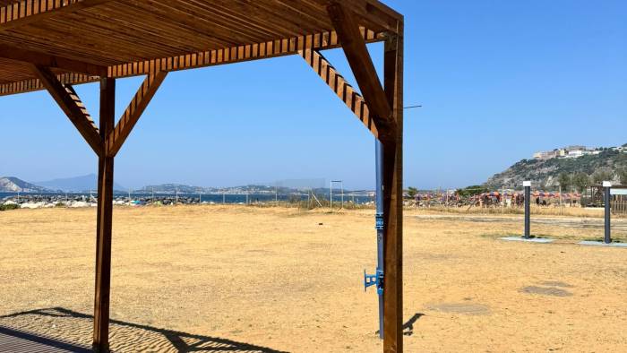 riapre il lido comunale marina di bagnoli spiaggia libera per tutti