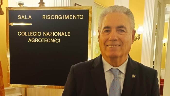 collegio agrotecnici provincia di avellino mario ciasullo lascia con un monito