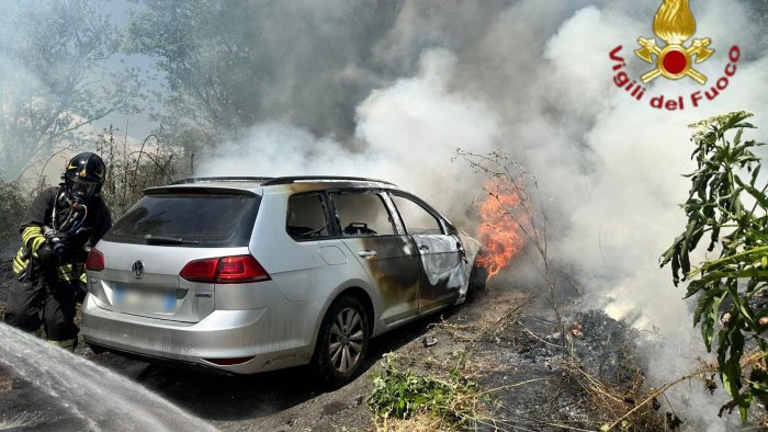morto carbonizzato a monteforte irpino la tragedia di generoso foto