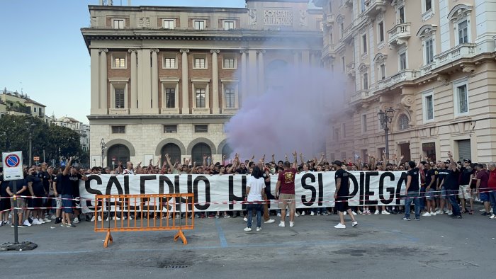 caso play out rabbia ultras a salerno non ci pieghiamo pronti a disertare