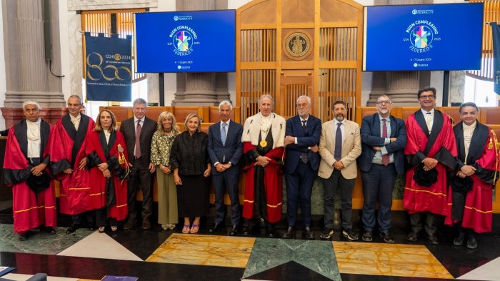 l universita degli studi di napoli federico ii ha festeggiato i suoi 801 anni