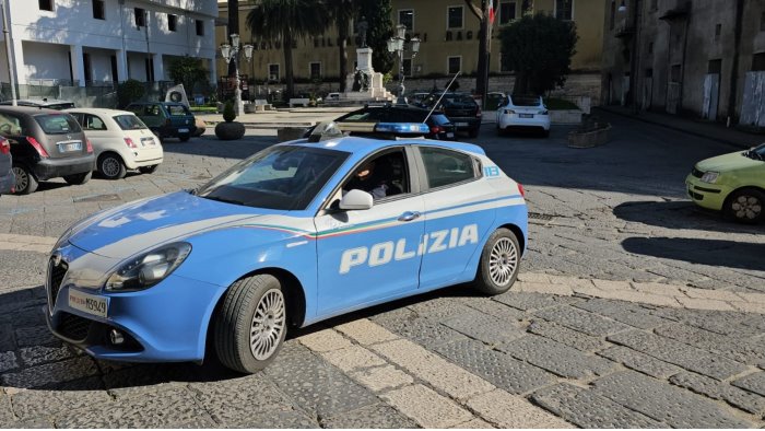 accecato dalla gelosia tenta di uccidere la convivente arrestato