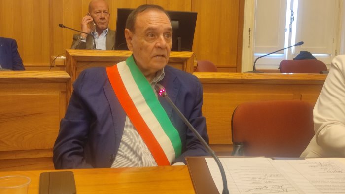 inversione fdi su terzo mandato valga anche per i sindaci