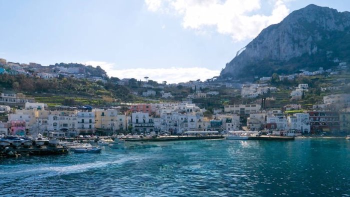 porto turistico di capri nuovo servizio di accoglienza e informazione turisti