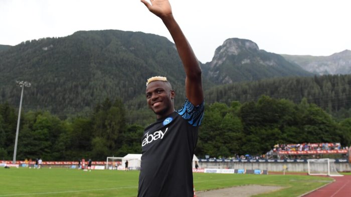 clamoroso osimhen fa saltare il passaggio agli arabi dell al hilal