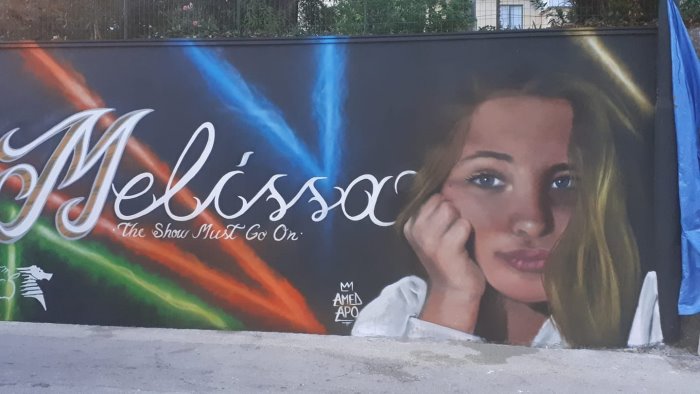 un murales in ricordo della piccola stella di san mango