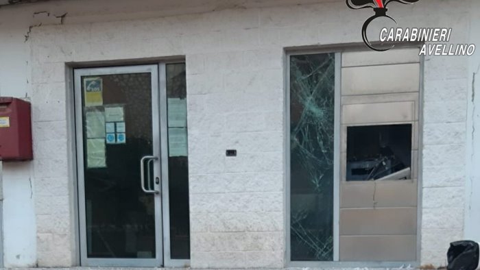 ancora un postamat esploso nella notte in irpinia