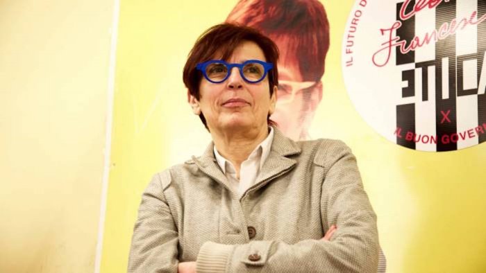 battipaglia niente maxi schermo in piazza per l italia la scelta del sindaco