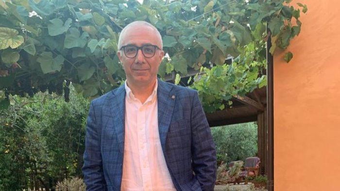 rotary club valle telesina passaggio di consegne tra pellegrino e palma