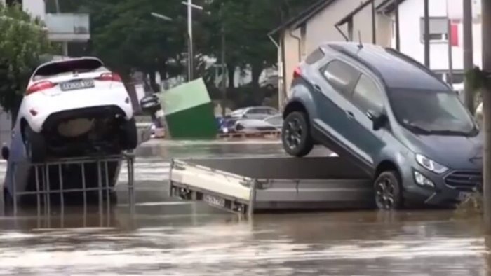 alluvioni in germania 42 morti e decine di dispersi