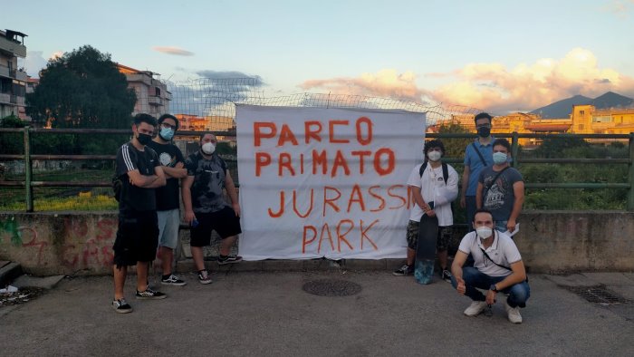 via della resistenza scafati arancione al fianco dei comitati
