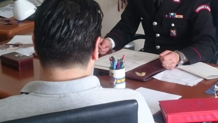 ricambi d auto in vendita online ma e una truffa denunciato 30enne