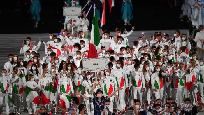 sei atleti azzurri contatti stretti di un positivo al covid