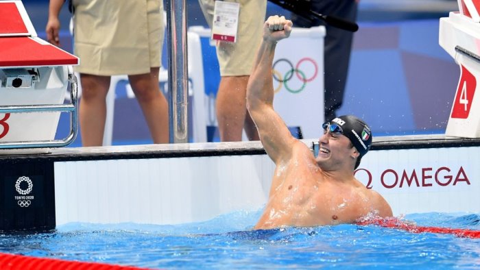 martinenghi bronzo nei 100 rana una cascata di emozioni