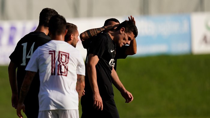 benevento le foto dell amichevole con la reggina