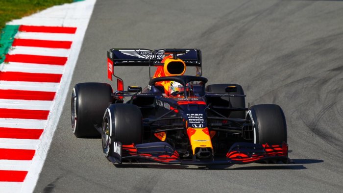 verstappen ancora in pole a spielberg ferrari fuori da top 10