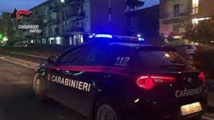 sputa addosso ai carabinieri urlando omicrom arrestato