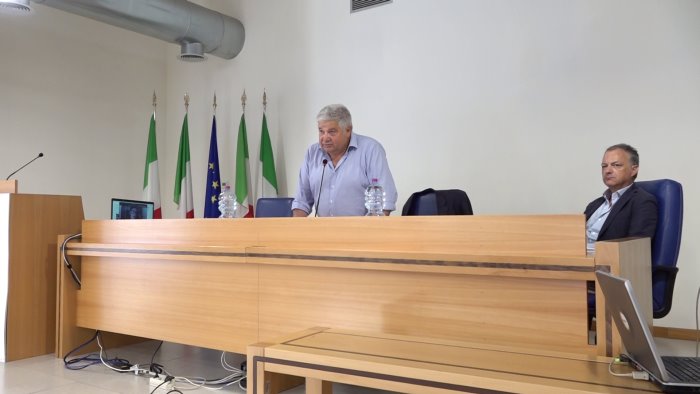 ato distretto irpino sannita dal consiglio d ambito il si alla scissione