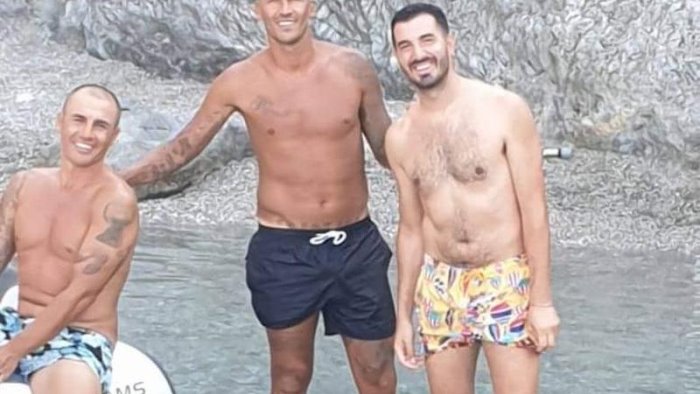 cilento mare e tintarella per i fratelli fabio e paolo cannavaro